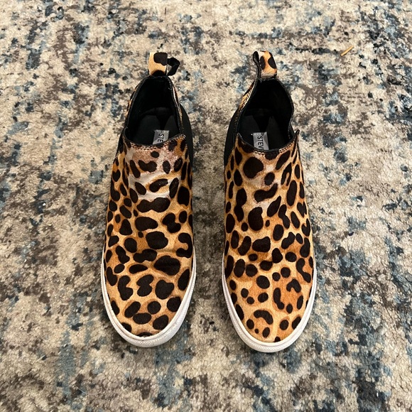Steve Madden Leopard/Cheetah Print Wedge Sneakers, Size 9 - Picture 4 of 7